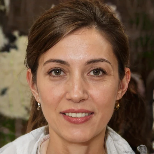 Anouk H.